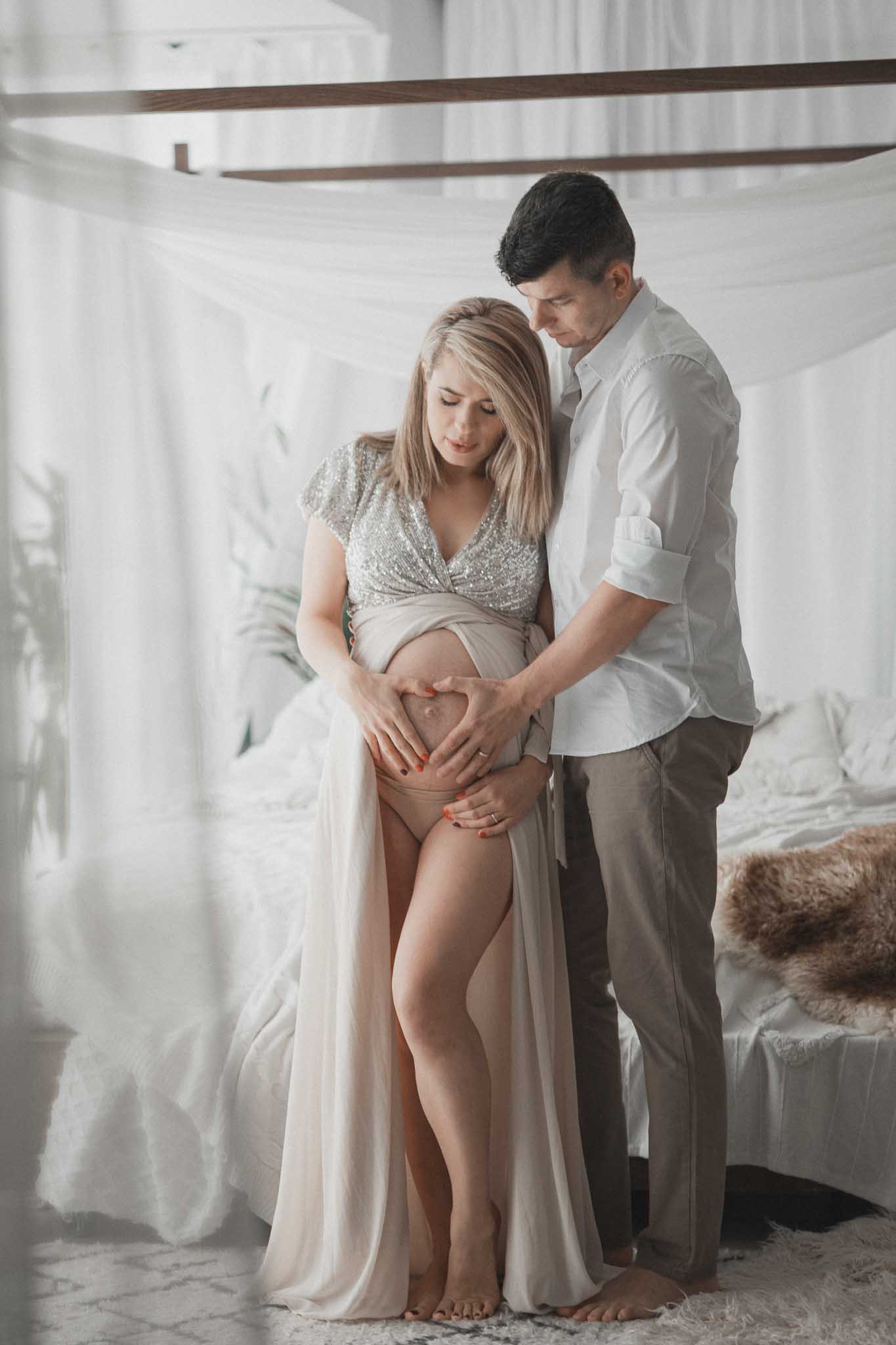 Agata-zatorska-fotografia-profoto-sesja-ciazowa_studio_lifestyle-gdansk-trojmiasto-kolektywne-studio-140