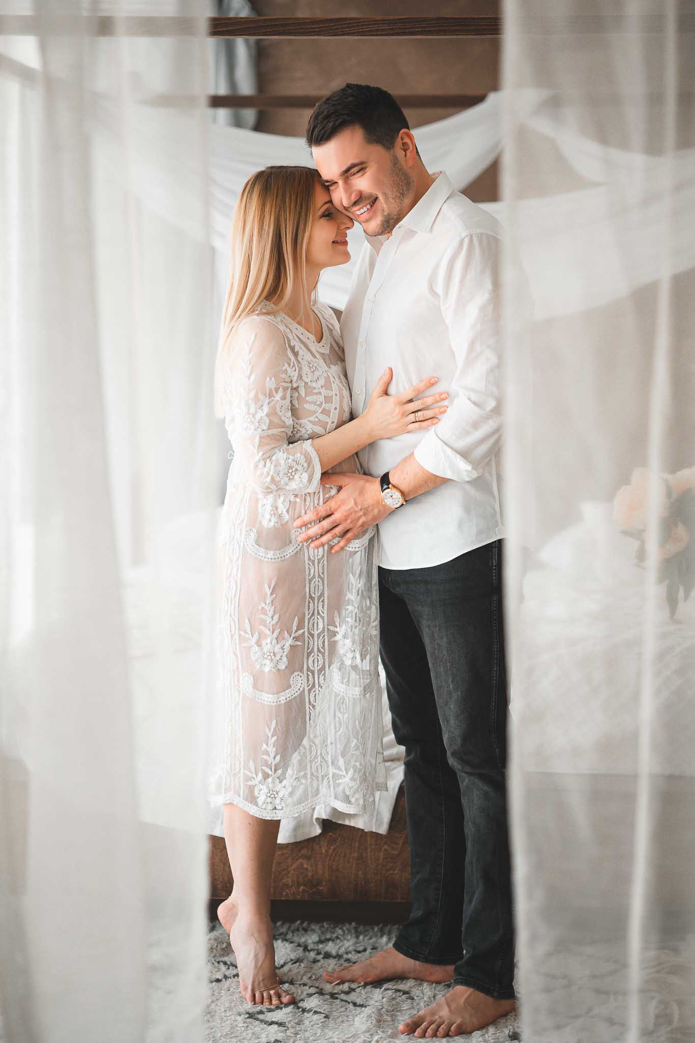 Agata-zatorska-fotografia-profoto-sesja-ciazowa_studio_lifestyle-gdansk-trojmiasto-kolektywne-studio-58